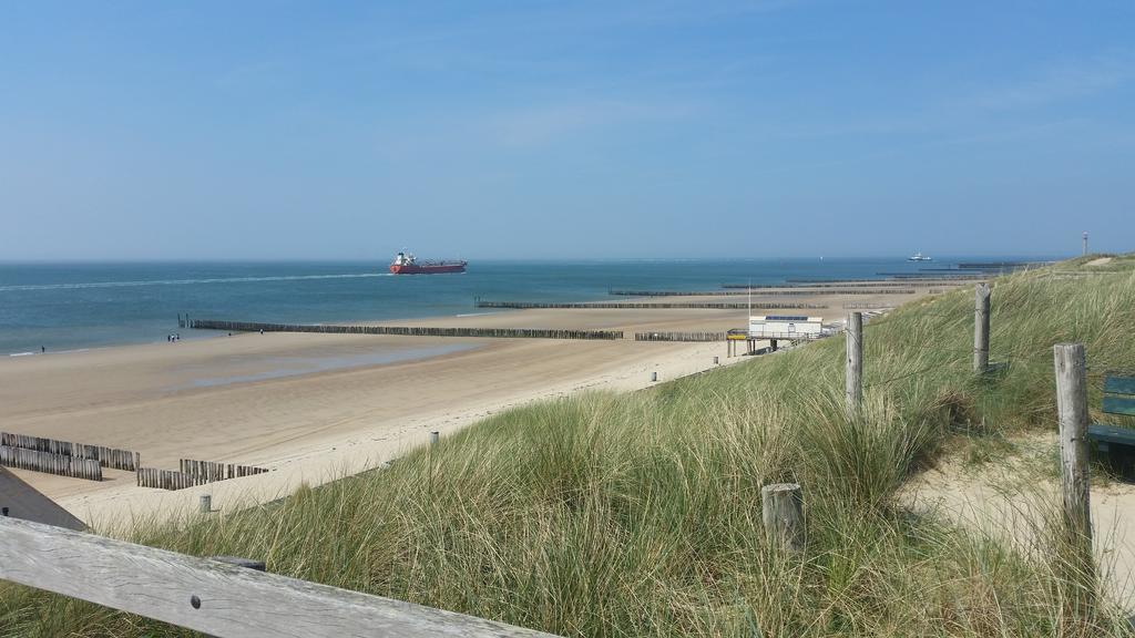 Zeewind Bed By The Sea Westkapelle